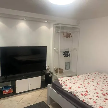 Souterrain Whg Im Einfamilienhaus -zentral In Frankfurt Frankfurt am Main