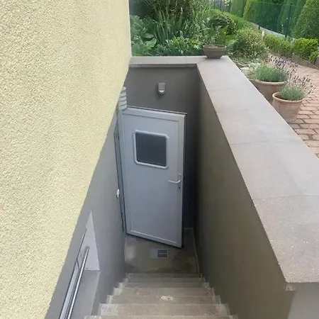 Daire Souterrain Whg Im Einfamilienhaus -zentral In Frankfurt Frankfurt am Main